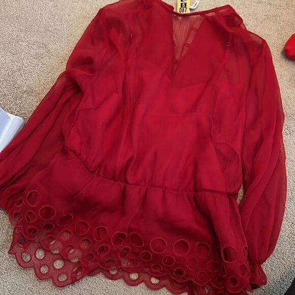 Robert Rodriguez XS New Red Top - Picture 5 of 5